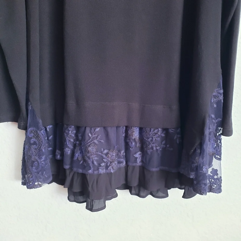 Karen Kane Black Light Sweater Tunic With Tiered Navy Floral Embroidered Lace